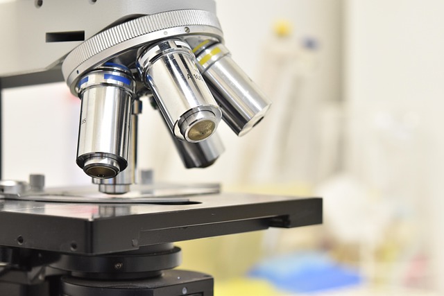 聚氨酯烯網(wǎng)替代汞環(huán)保催化劑在電子灌封材料中的應用，確保固化過程中無氣泡產(chǎn)生。